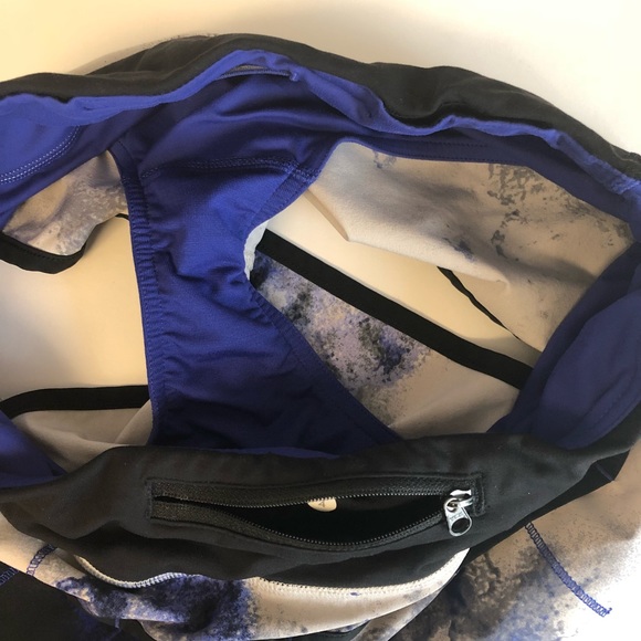 Lululemon Speed Short 4-way stretch - Picture 7 of 7